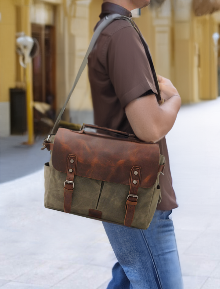 Canvas Crossbody Messenger Bag  | Daintree