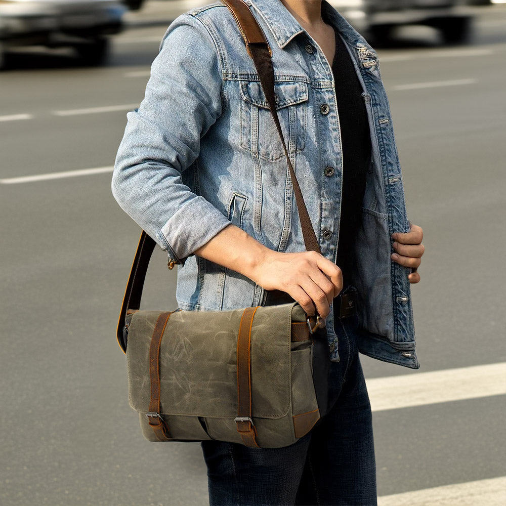 Canvas Laptop Messenger Bag | Andes