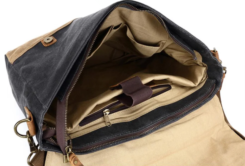 Waxed Canvas Messenger Bag | Atacama