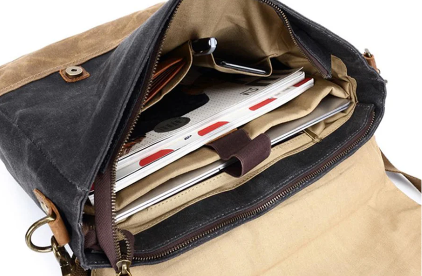 Waxed Canvas Messenger Bag | Atacama