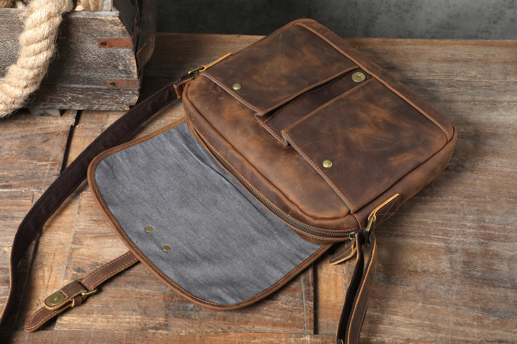 Vintage Leather Messenger Bag | Petra