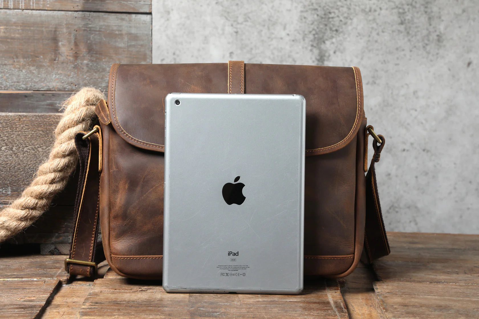 Vintage Leather Messenger Bag | Petra