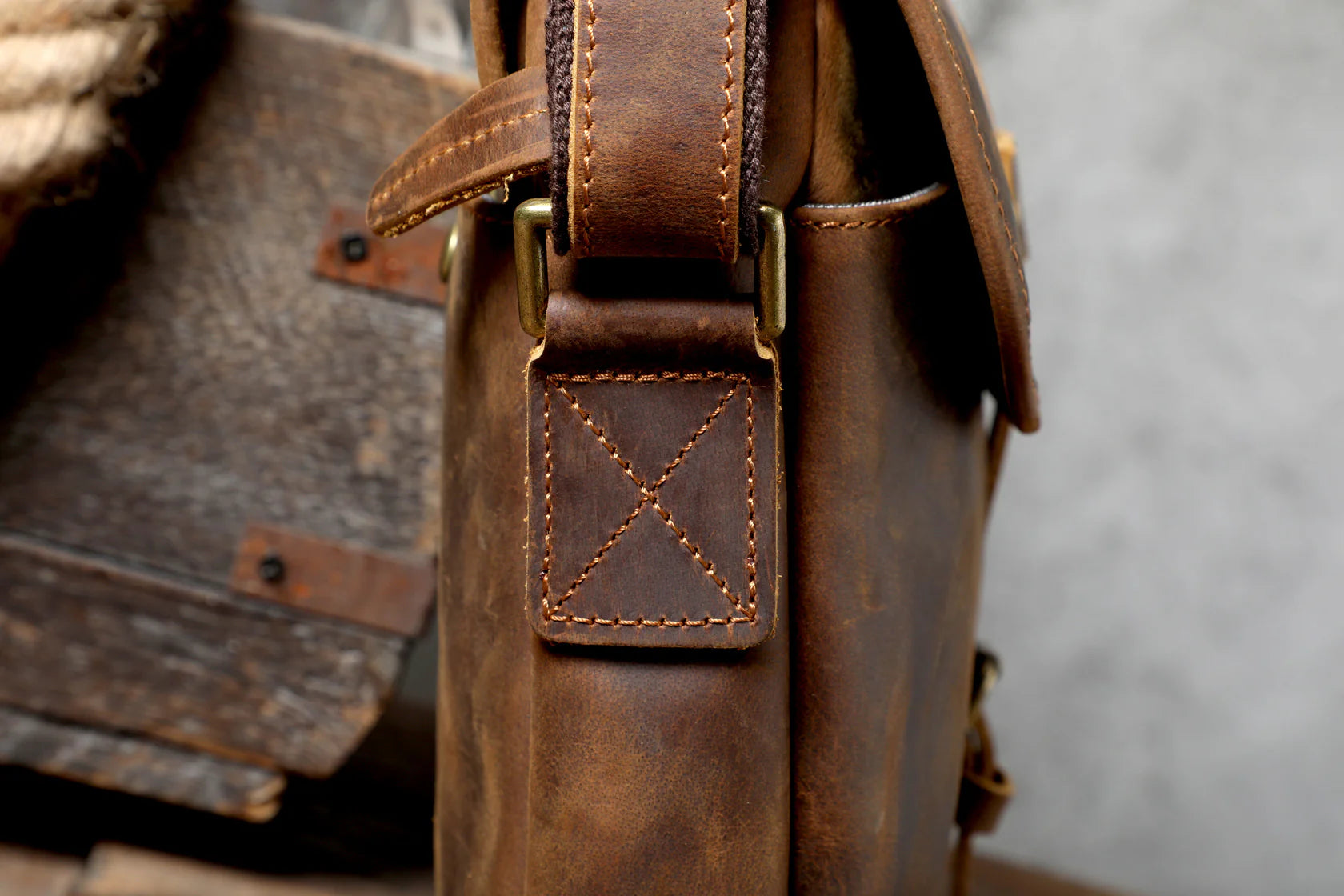 Vintage Leather Messenger Bag | Petra